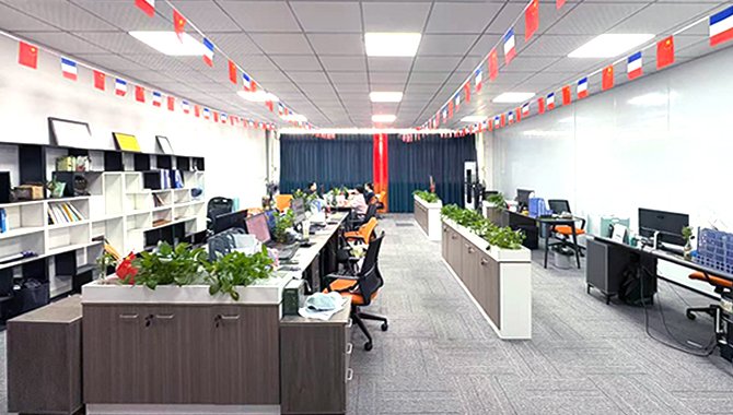 Running Vest Manufacturer-China Jarler Bags Factory Custom Trail Hydration Running Vest with Water Bottle Soft Flask Hydration Water Bladder Pack Backpack